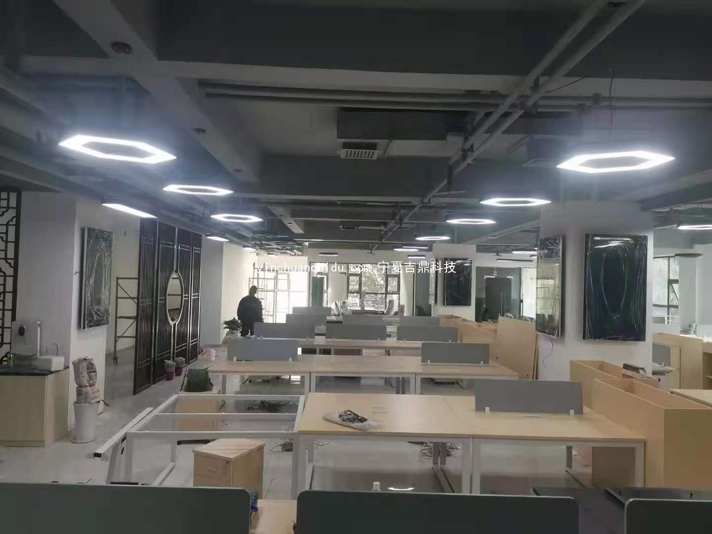 银川55寸壁挂广告机